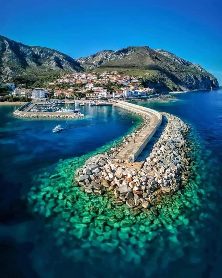 Casa Gaia Lejlighed Cala Gonone Eksteriør billede